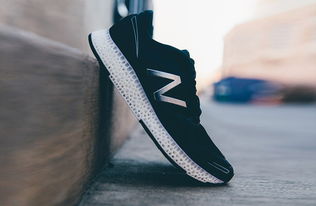 终于公布 3D 打印跑鞋的 New Balance 说 明年 4 月就上市